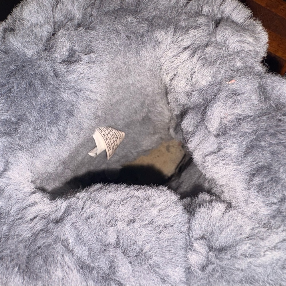 UGG Austrailia tall metallic grey boots from 2010s grey Well Loved in Good shape - Picture 13 of 14